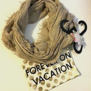 COLLECTION Xiix Forever on Vacation Travel Bag and Scarf, Sandstone One Size